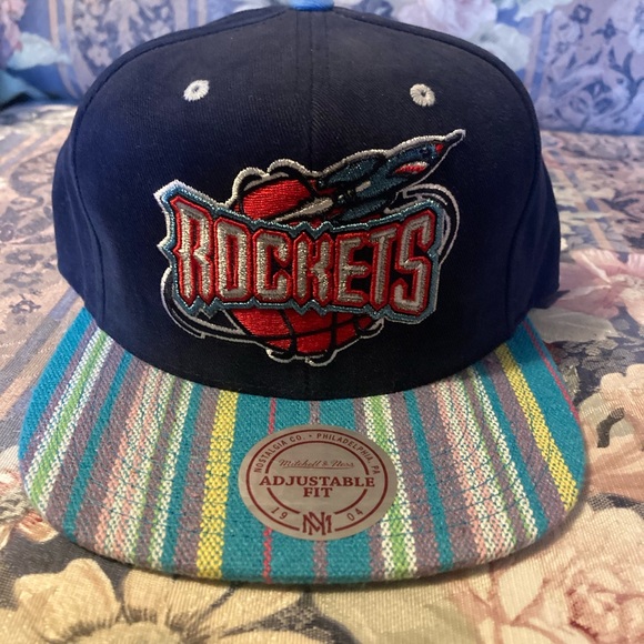 Rockets snap back - Picture 2 of 5